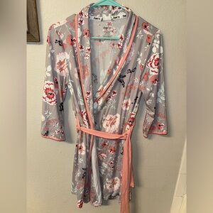 Betsey Johnson Floral Kimono Robe - Gray and Pink